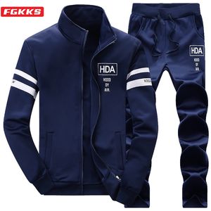 Herren Tracksuits FGKKS Brand Männer Freizeit -Set Spring Herbst Jackets Hosen Tracksuit Mode Sports Sweatshirts Anzugsets männlich 230811