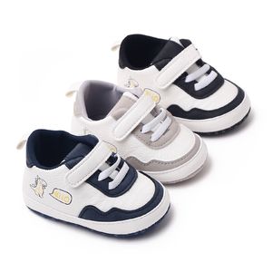 Nya PU-läder baby flickor barn första vandrare spädbarn småbarn klassisk sport anti-halk mjuk sula skor sneakers prewalker spri 22