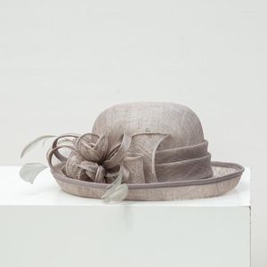 Berets Women Hat Special Summer Italy Outdoor Straw Seaside Elegant Vintage Hepburn Fashion Cloth Linen Blend Decorated