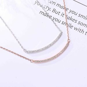 Designer Rovski luxury top jewelry accessories Smiling Face Necklace Women's Micro Set Simple Temperament Rose Gold Lock Bone Chain as a Valentine's Day Gift