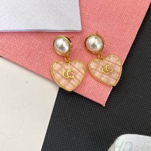 Einfache Frauen Mode Dangle Doppelbuchstaben Ohrringe Perle Kristall Strass Metall Ehrgeikel Edelstahl Round Herz Stud für Mädchenliebhaber Schmuck Schmuck