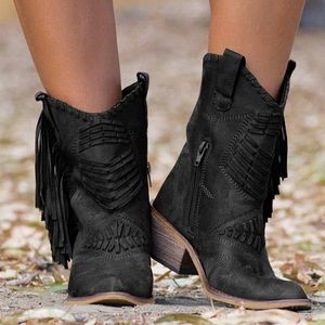 Сапоги Women Boots Western Cowgirl Fringe Boots Vintage Motorcycle Boots Lose High Heel Leather Plus Chaussure Femme 230812