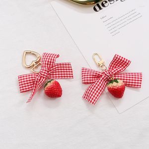 Keychains 1pc adorável fita de morango keyring para mulheres jóias femininas