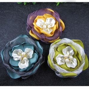 Hårklipp 6 st/parti 3inch brända kanter tygblommor för lady bruden corsage brosch blomma klipp tillbehör