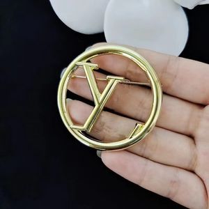 Nya modeörhängen Designer för kvinnor Big Circle Simple Earings Hoop Earring Jewelry for Woman High Sale