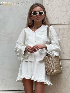 Kvinnors tvådelade byxor Clablive Fashion Beige Linen 2 Set Outfit Casual Loose Long Sleeve Shirts With High midje Ruffle Shorts Female 230812