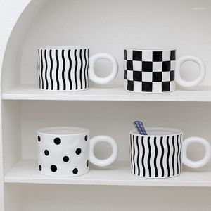 Mugs Nordic Polka Dot Striped Handmade Ceramic Mug Big Ear Handle Coffee Cup Checkerboard Home Office Water Breakfast Milk