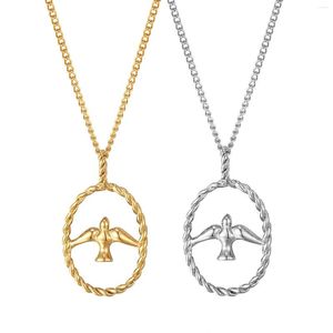 Pendant Necklaces Fashion Jewelry Exquisite 18K Gold Plated Copper Hollow Bird Necklace Swallow For Women Choker