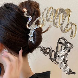 Moda geometryczna metalowe klipsy do włosów kwiaty Kobiety zabytkowe zaciśnięcia włosów w stylu kraba opaska na włosy dziewczęta Hair Akcesoria do włosów