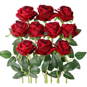 Sahte çiçek yeşillik 10pcs/lot kırmızı yapay gül çiçek sahte ipek gerçekçi güller ile kök çiçekler buket düğün partisi ev sevgililer dekor 230812