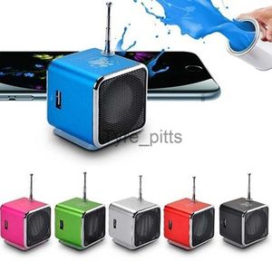 Portabla högtalare Subwoofer Högtalare Mini Musikhögtalare LED MP3 Player Speaker FM Stereo Portable Radio USB Micro SD TF för PC NoteBook TD-V26 X0813