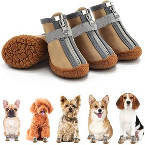 Pet Protective Shoes 4pcs/Set atmungsable Hundeschuhe Pflaster Winter Schneeschuh für kleine Hunde wasserdichte Welpenschuhe Hunde Haustiere Accessoires 230812