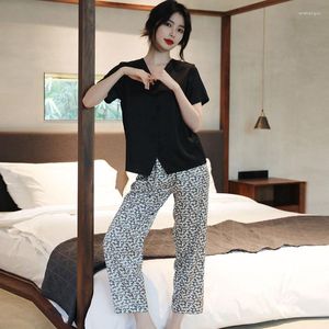 Sleepwear Feminino 2023 Home de verão Pijama feminino zebra leopardo impresso Manga curta Pijamas conjuntos de cetim camisa de seda de seda e calça 2 peças
