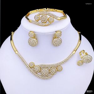 Halskette Ohrringe Set Frau Schmuck elegant 18K Gold plattiert Dubai Braut Hochzeitsfeier Accessoires Konjunto de Joyeria Para Mujer