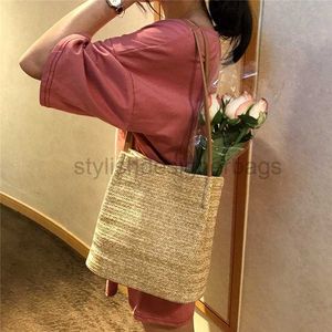 Beach Bags Grass Woven Bag for Women 2023 New Portable Beach Bag Simple Woven One Shoulder Bucket Bag Super Hot Large Capacity Women's Bagstylishdesignerbags