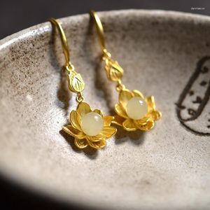 Dingle örhängen designer original lotus blomma för kvinnor färskt och retro inlagd naturligt en jade pärla forntida guldhantverksmycken