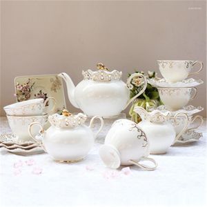 Elegant Ceramic English Tea Set with Pot, Cups, Saucers, Sugar Jar, Milk Jug for Afternoon Tea