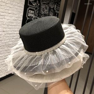 Berets Korean Lace Pearl Flat Top Hat Straw Female Summer Outing Sun Protection Sunshade Japanese Style All-Matching
