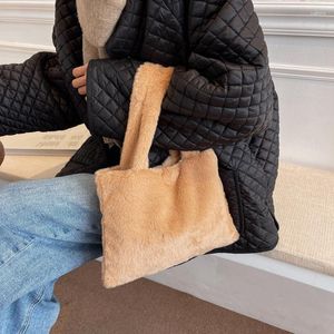 Duffel Bags Winter Solid Color Fashion One Shoulder Underarm Bag Plush Handheld Small Square Ladies Fluffy Travel Purses