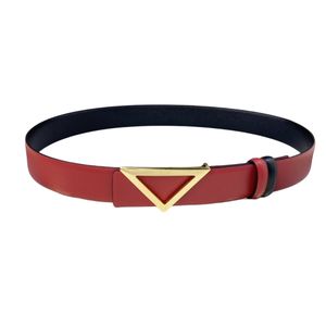 Marca di lusso Fashion Cowhide Cintura in cintura in vita Gioielli Fasci per la moda Triangolo Fibbia liscia da 3,5 cm Uso a doppia faccia