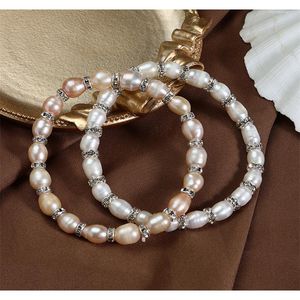 Strand 6-7 mm naturligt sötvatten pärlris elastiska armband för kvinnor strass charm barock tjej gåvor