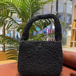 Borse dello stilista Fluffy Women Hobo Luxury Totes Borse Borse a tracolla Borsa a tracolla Donna Hobos Borsa a mano GUU