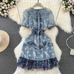 Sommer Retro Palace Stil Kleid Temperament Kurzarm Rundhals Schlank A-linie Rüschen Spitze Kleid