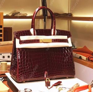 Klassisk axelväska Designer Tote Bag Flap Bag Noble Importerat NI Crocodile Leather All Handmade 950 Platinum Plated Hardware Handbag