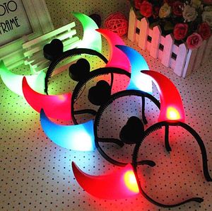 Glühende Horn Hoop Hair Kopfschmuck Party Die Hörner des Teufels Hörner Lichter öffnen Geschenke Spielzeug Zelte Großhandel für Halloween Weihnachten