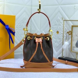 Designer Umhängetasche Mini Bucket Bag Damen Schulter -Cross -Body -Tasche Leder 2023 Mode -Einkaufstasche Mode Kordelstil Handtasche