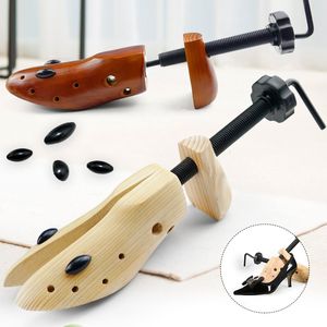 Shoe Parts Accessories Shoe Stretcher Wooden Shoes Tree Shaper Rack Pine Wood Shoe Adjustable Pumps Boots Expander Trees Size SML For Women Man 230812