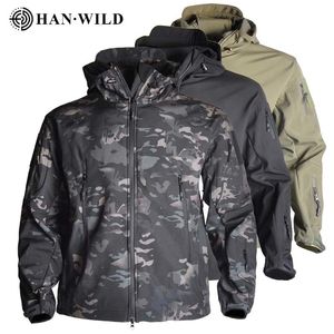 Men's Jackets HAN WILD Hunting Jackets Soft Military Tactical Jacket Man Combat Waterproof Fleece Men Clothing Multicam Coat Windbreakers 5XL 230812