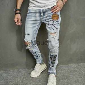 Jeans maschili nuovi eleganti buchi da uomo ricami magri maglipelli magri pantaloni maschili high street sottili pantaloni di jeans casual j230814