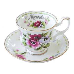 Tassen Kaffee Tassen Untertassen Keramik Tee Tassen Bone China Küchengeschirrs Spielzeit Blumen Fertiger Hochzeitsgeschenke Party Geschenke 220 ml 230812