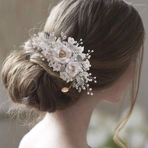 Headpieces HP320 Flower Bridal Headwear Wedding Hair Accessories Girl Pearl Comb Bridesmaid Ornaments huvudbonad smycken grossist