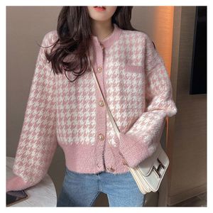 Kvinnors tröjor Korean Pink Houndstooth Short Sweater Cardigan Women Elegant Faux Mink Cashmere Knitwear Winter Vintage O-Neck Knitted Coat 230812