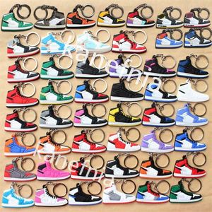 Ganzer Designer Mini Silicone Sneaker Schlüsselbund Männer Frauen Kinder Key Ring Geschenkschuhe Schlüsselanhänger Handtaschenkette Basketballschuh Key H1880