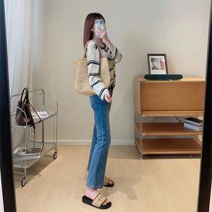 Women's Sweater Four Seasons Thin Stripe Fashion Long Sleeve High end Soft Embroidery Jacquard Cardigan Knitted Slim Fit Coat s-M-M