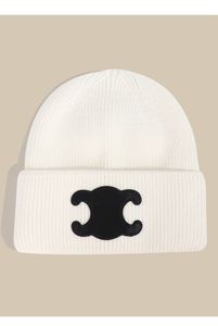 Hattar halsdukar uppsättningar beanie/skalle mössor mössa/skalle mössor 2023 kvinnor beanie designer män beanie stickad hatt höst och vinter varm mode varm stil