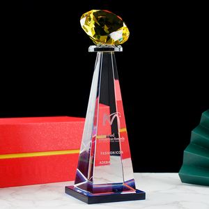 Dekorativa föremål Figurer Gratis anpassade färgglada Diamond Crystal Trophy Souvenir Glass Craft Medals Sport Events Awards Gifts 230812