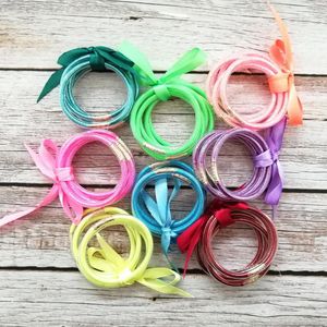 Bangle 5 PCS/Set Zwpon Little Girls Glitter Filled Jelly Bangles Bowknot Armband Baby Kids Bangles Jewelry Gift Wholesale 16 Colors 230814