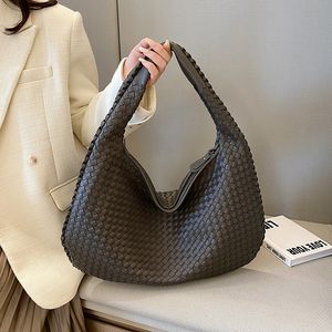 Evening Bags Brand Tote Designer Woven Leather High Quality Women's Shoulder Bags Luxury Leather Large Capacity Tote Bag Casual Versatile 230814