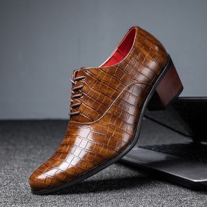 Elbise ayakkabılar erkek topuk ayakkabıları resmi deri kahverengi erkekler loafers elbise ayakkabıları moda erkekler rahat ayakkabılar zapatos hombre 230812