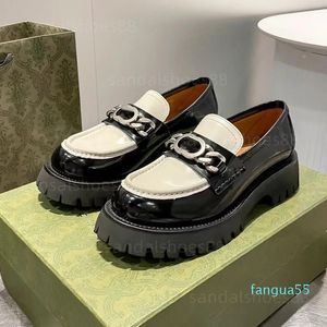 2023-loafers 디자이너 여성 Loafer Dress Shoes Flats 플랫폼 발 뒤꿈치 chunky 로퍼 미끄러짐 검은 흰색 가죽 로퍼 모카신 인과 관계 신발