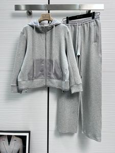 Kvinnors tvåbitar byxor europeiska modemärke Leisure Sports Hoodies Set