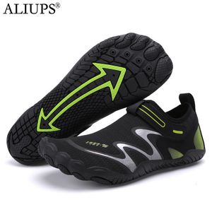 Säkerhetsskor Aliups 35-46 Vattenskor Simning Män Aqua Shoes Women for the Sea Beach Shoes Boys Man Barefoot Shoes Gym Running Fishing 230812