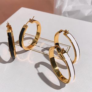 Dangle Earringsトレンディな日本韓国ブラックホワイトフープサーキュラーイヤリング女性デザイナーブランドジュエリースウィートラブリーガールギフト2023