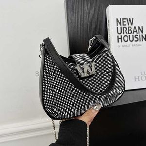 Axelväskor nya vatten diamant kvinnors väska nisch design mousserande väska underarmsäck kvinnors fashionabla diagonala kors nettor röda fulla diamant bagstylishdesignerbags