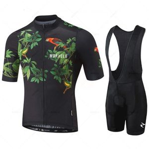 Set di maglia ciclistica 2023 Morvelo Set Summer Anti UV MTB Men S Bike Bicycle Suit Pro Team Racing Uniform Maillot Ciclismo Clothes 230815