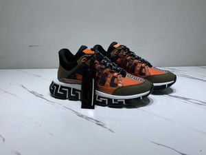 Billig designer sneakers män kvinnor casual skor trippel svart brun grön orange oliv vit blå rosa lyxtränare storlek hög